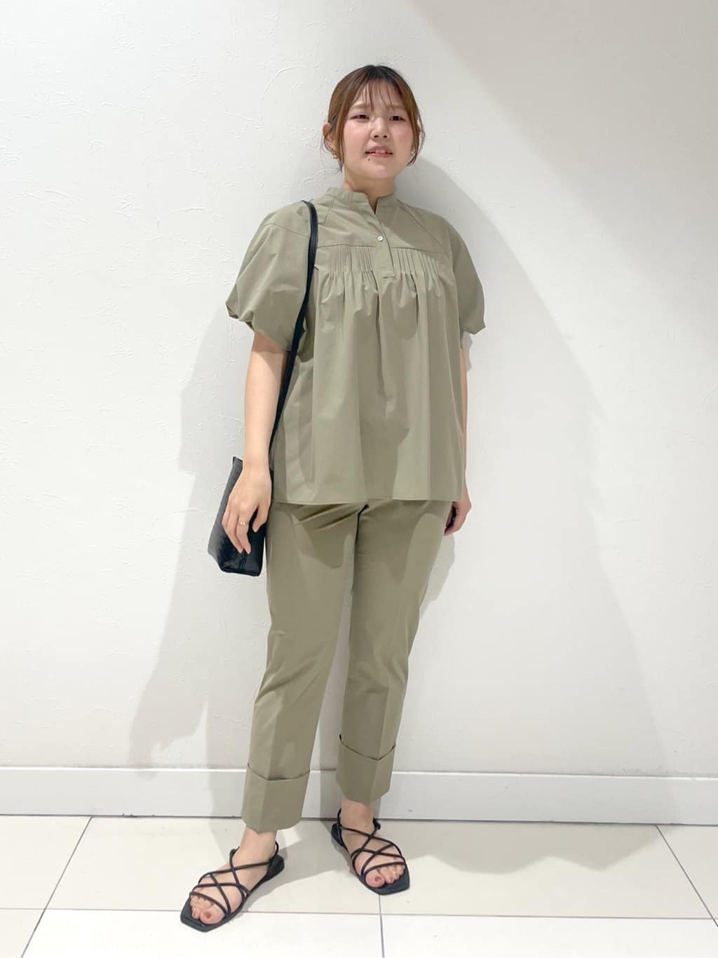 YUUKIさんの「INDIVI｜◆【通気性◎撥水／UV／SETUP可能】アクティブパンツ」を使ったコーディネート