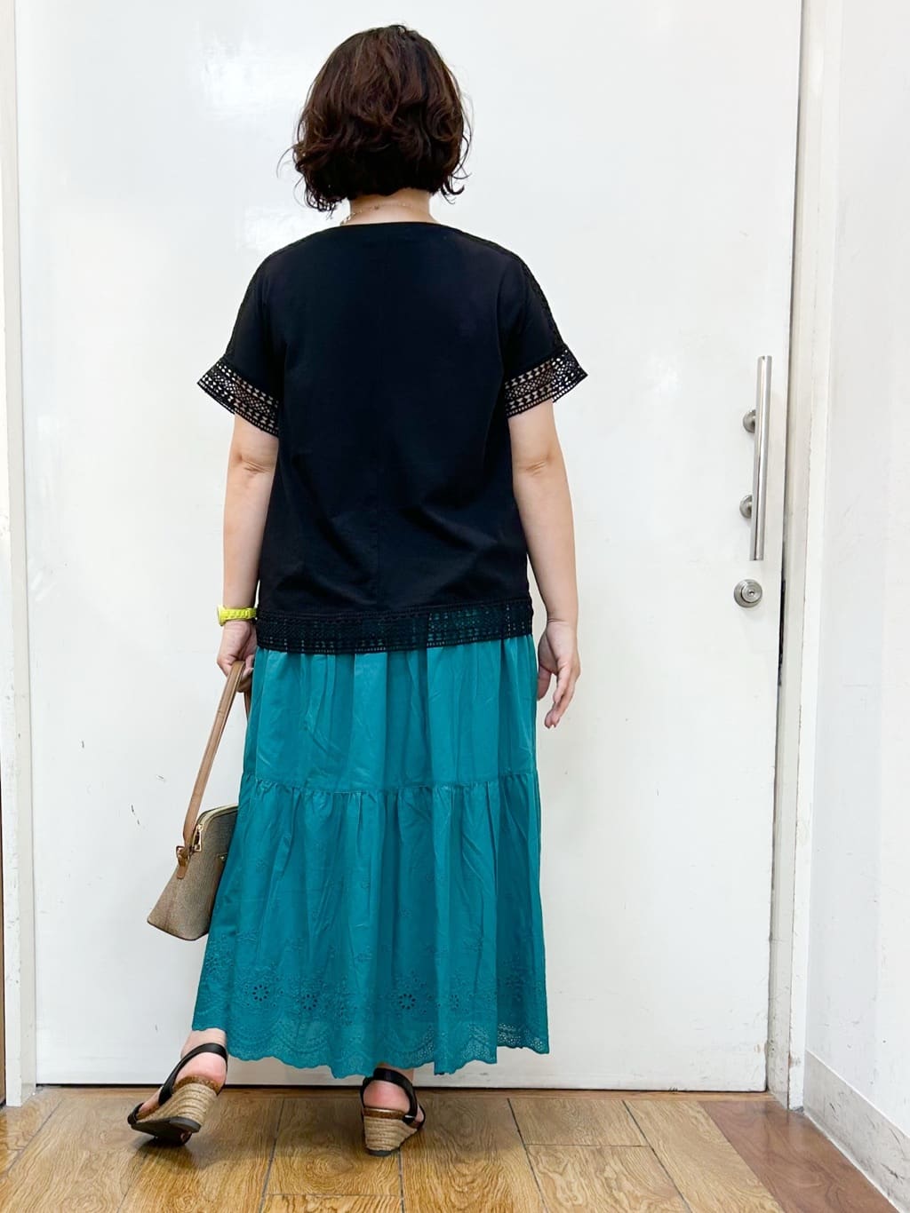 haruさんの「SHOO･LA･RUE｜【S-LL/ひんやり】インせず決まる 楽してきれいなレース付きトップス」を使ったコーディネート