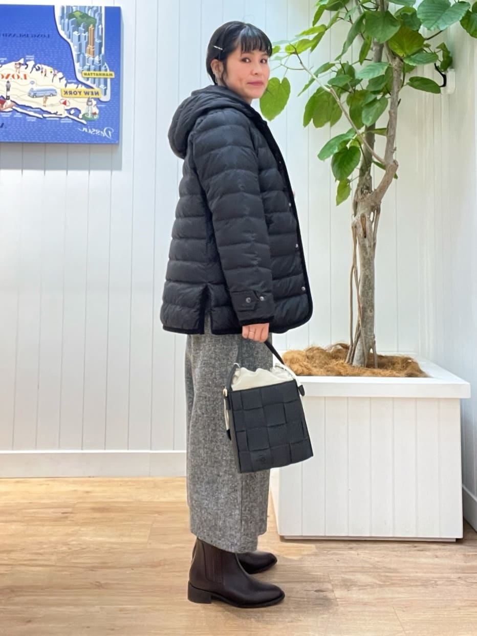 mikaさんの「Dessin｜【撥水・2WAY】ミュラーダウンコートミドル丈」を使ったコーディネート