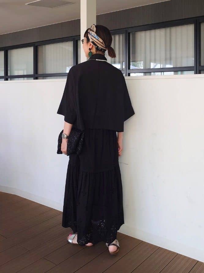 MUTSUKOさんの「UNTITLED｜【前開き/洗える】ショート丈シアーシャツ」を使ったコーディネート