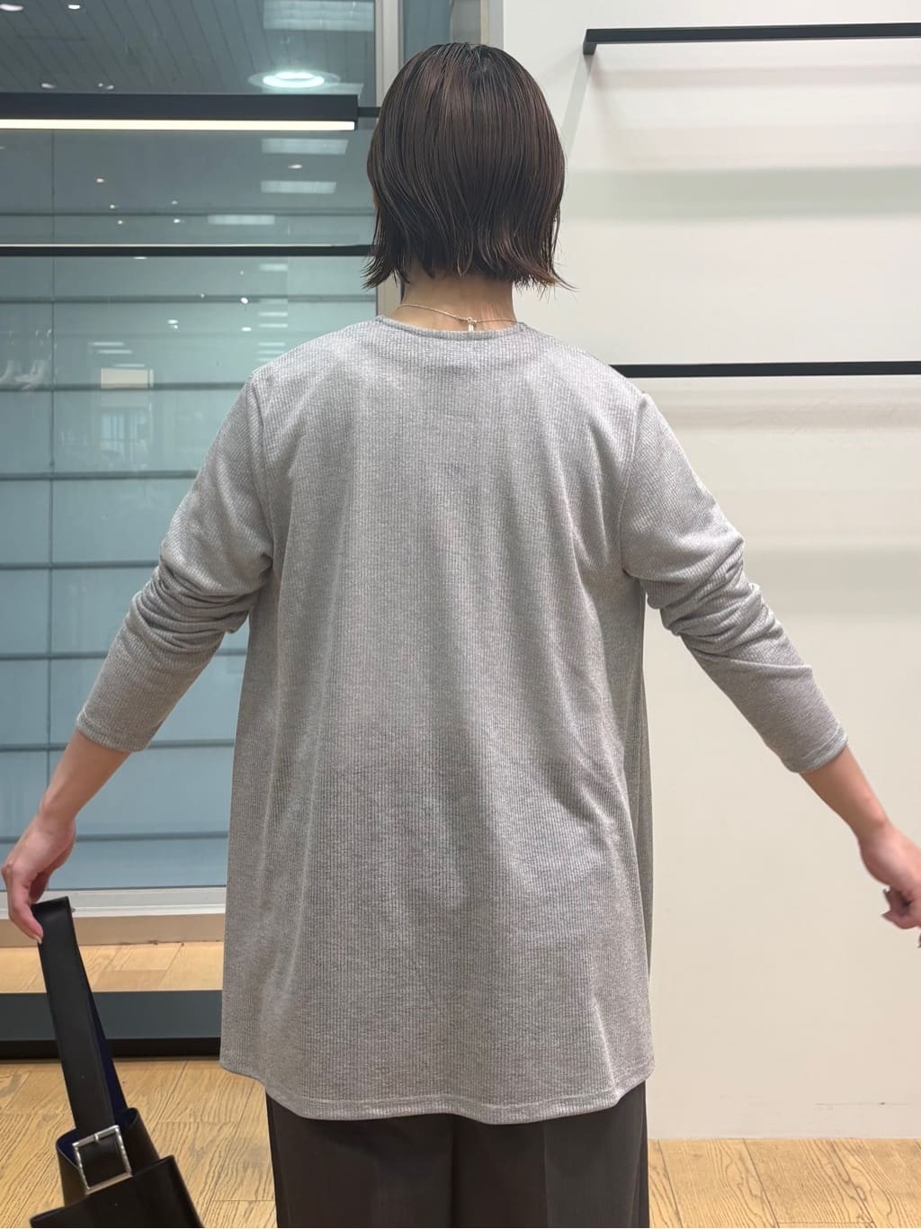 asamiさんの「INDIVI｜【UVケア】タックブラウス」を使ったコーディネート