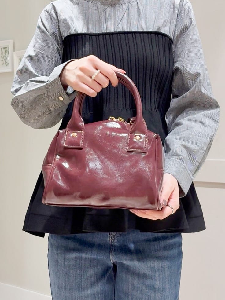 Mayuさんの「grove｜一枚でトレンド完成！体型カバーも叶うニットビスチェドッキングブラウス」を使ったコーディネート