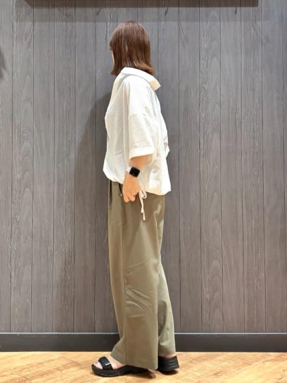 meiさんの「SHOO･LA･RUE｜シルエット変化を楽しめる シアーチェックドロストシャツ」を使ったコーディネート