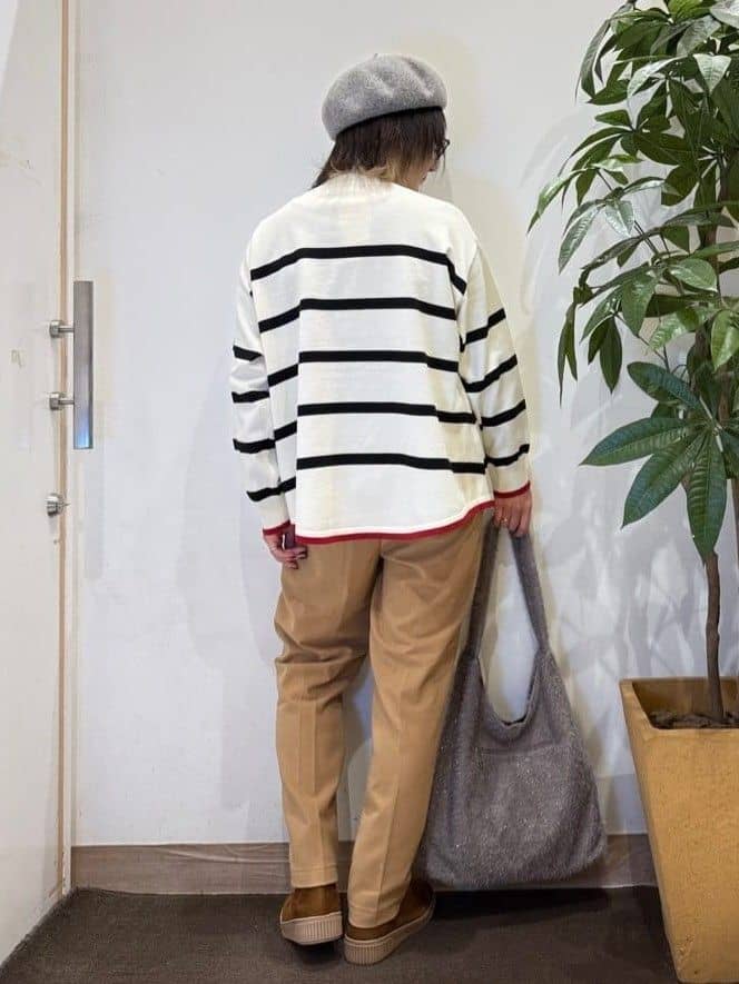 misakiさんの「SHOO･LA･RUE｜【洗濯機可/S-LL】美脚見え あったか裏起毛 テーパードパンツ」を使ったコーディネート