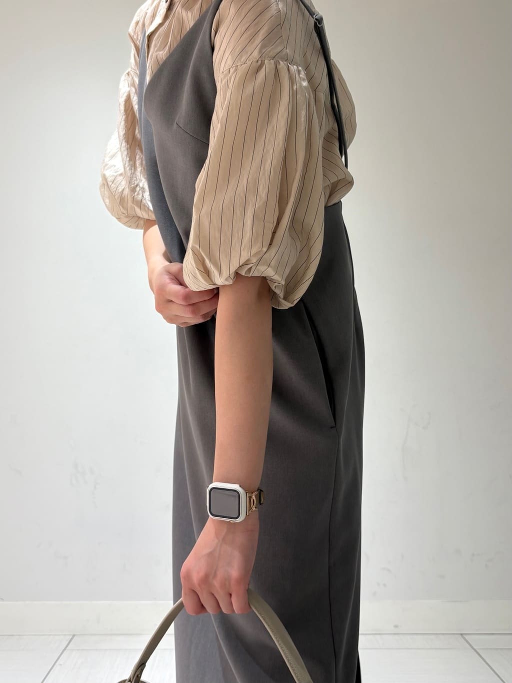 やなぎさんの「DRESSTERIOR｜◆【美人百花/モデル美香着用】コンフォートアイラインキャミワンピース」を使ったコーディネート