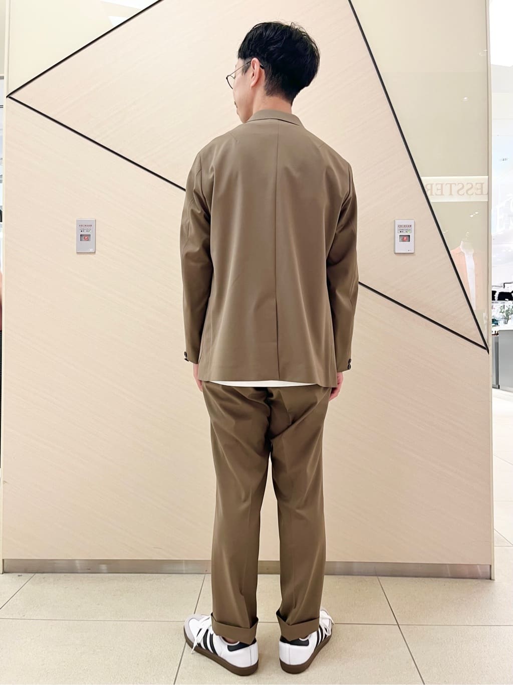 小山凌さんの「DRESSTERIOR｜」を使ったコーディネート