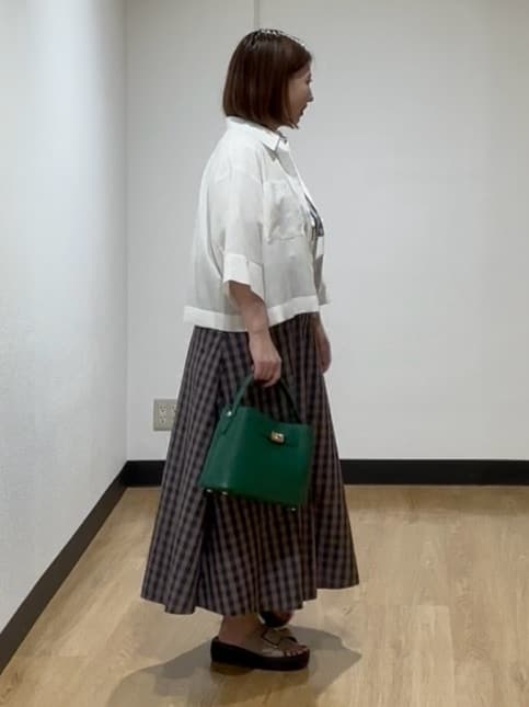 MIKIKOさんの「UNTITLED｜【前開き/洗える】ショート丈シアーシャツ」を使ったコーディネート
