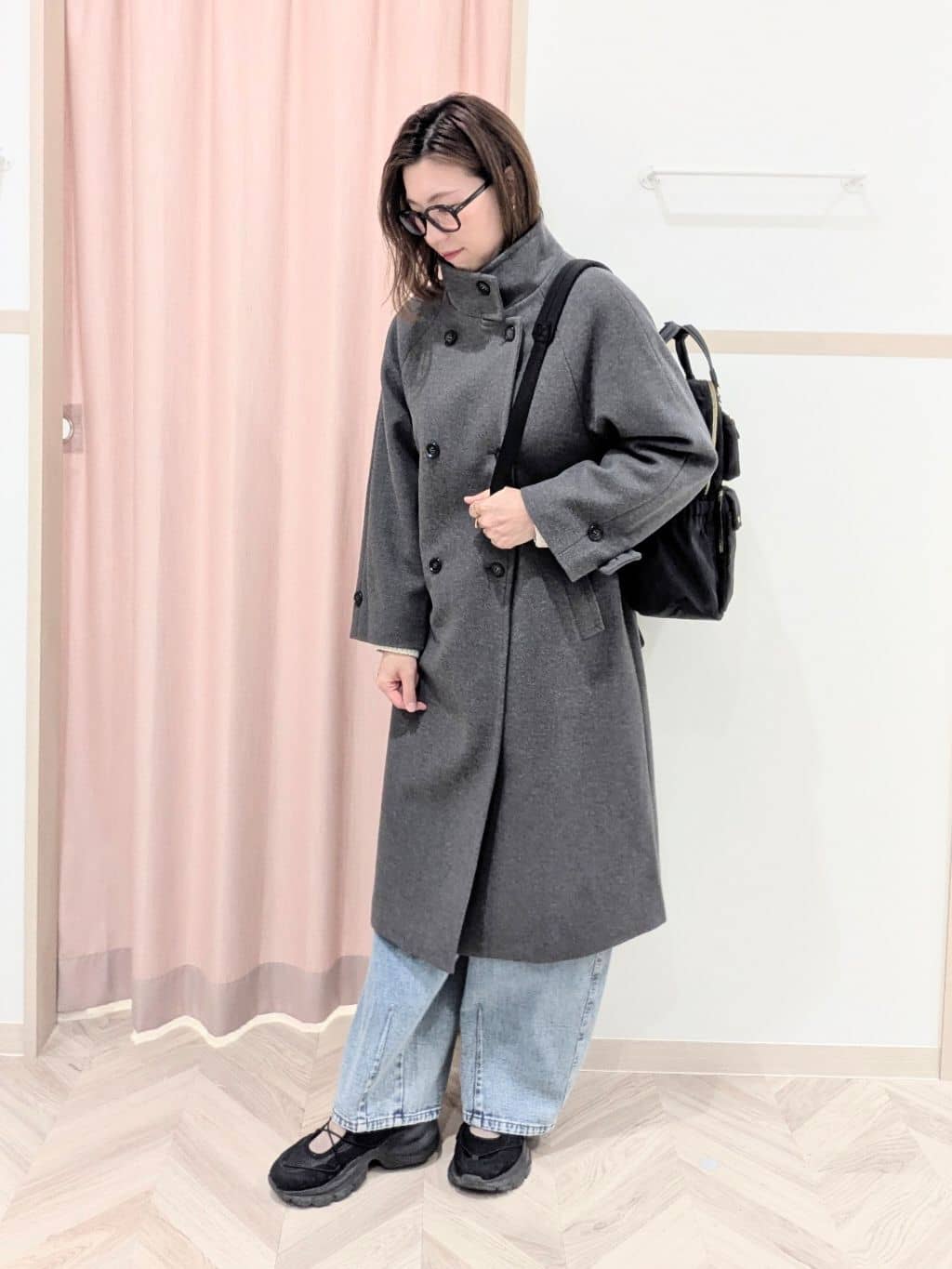 miyuさんの「SHOO･LA･RUE｜【S-LL】ほんのりラメで女性らしい ベロアモールモックネックニット」を使ったコーディネート