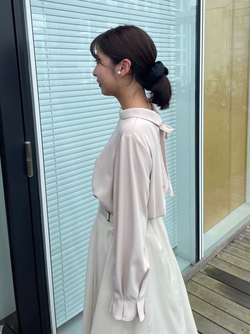 abeさんの「Couture brooch｜カットパイピングリボンパンプス」を使ったコーディネート