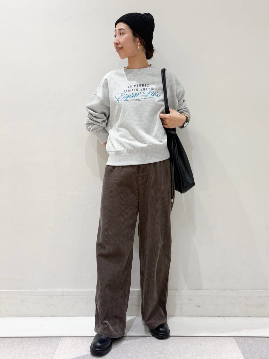 ちえさんの「OPAQUE.CLIP｜裏毛プリント刺繍ロゴ【洗濯機OK】」を使ったコーディネート