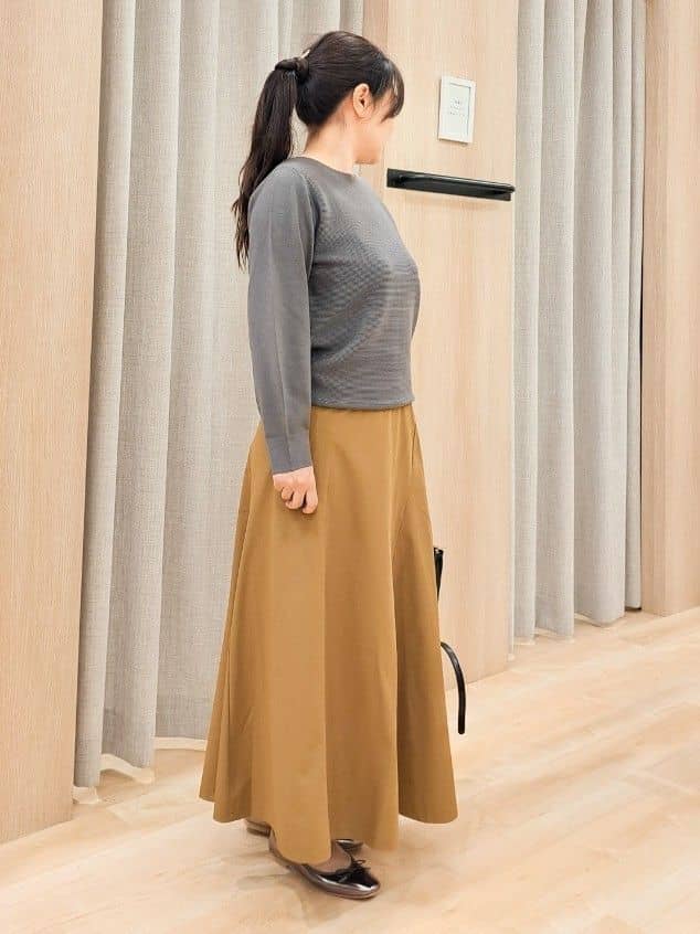 ふるさんの「grove｜最終お値下げ！！【洗える/毛玉軽減】天竺ラグランスリーブプルオーバー」を使ったコーディネート