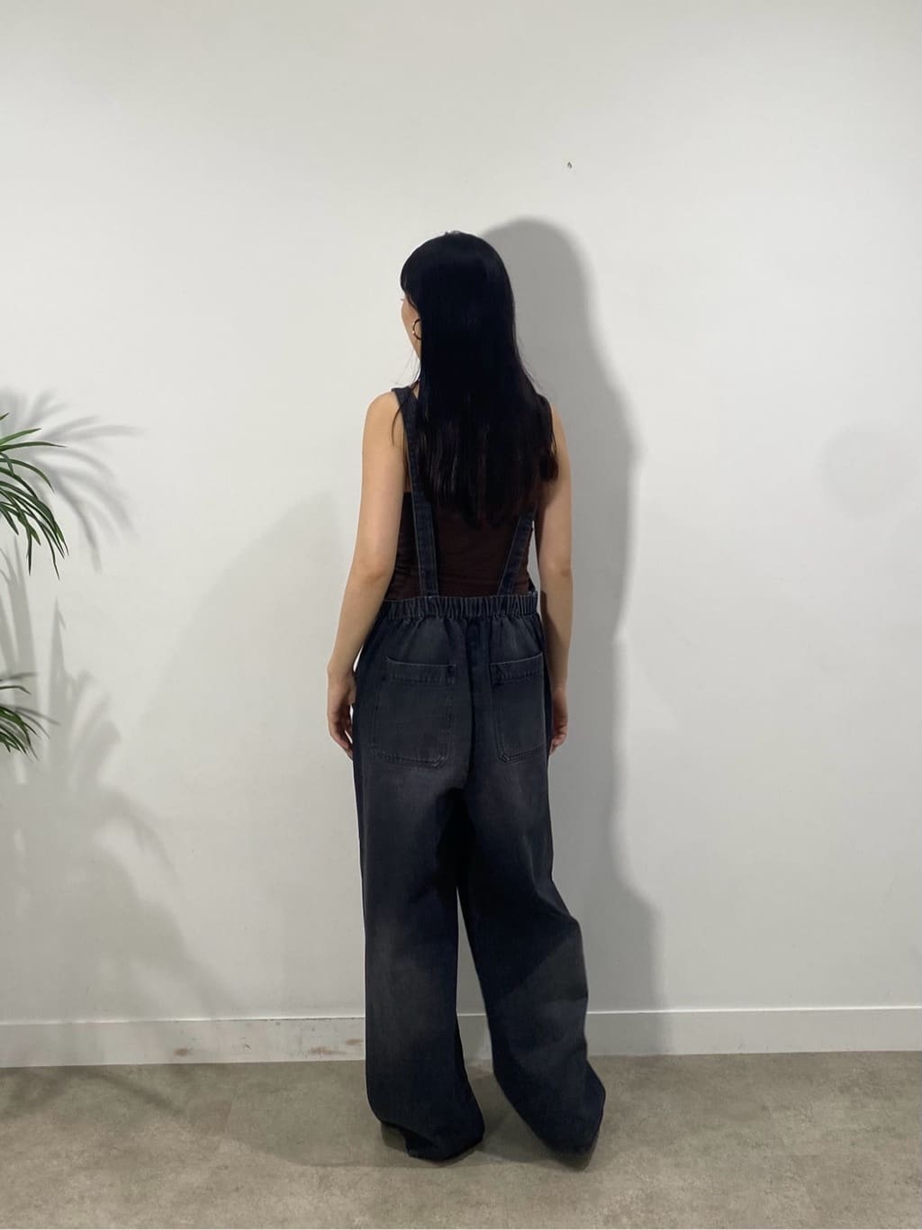 rinaさんの「INDIVI｜デニムサロペット」を使ったコーディネート