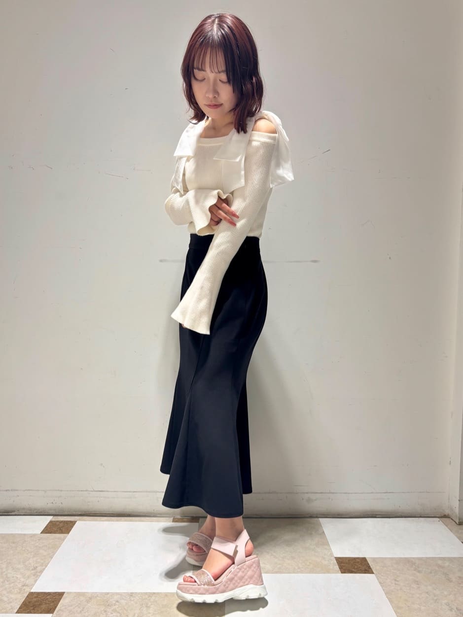 せらら⭐️さんの「ESPERANZA｜キルティングウェッジソールスポサン」を使ったコーディネート