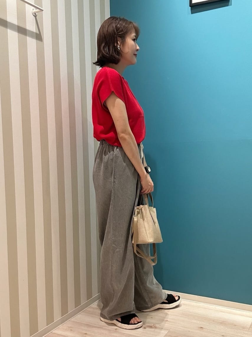funafunaさんの「SHOO･LA･RUE｜【洗える/S-LL/ひんやり】さらりと好印象　総針フレンチスリーブニット」を使ったコーディネート