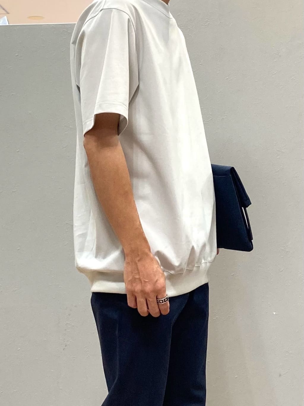 シュンさんの「TAKEO KIKUCHI｜【抗菌防臭／5サイズ展開】ハイゲージポンチ Tシャツ」を使ったコーディネート