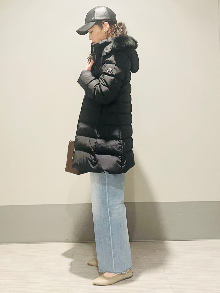 Annさんの「DRESSTERIOR｜センタープレス ワイドストレートデニム」を使ったコーディネート