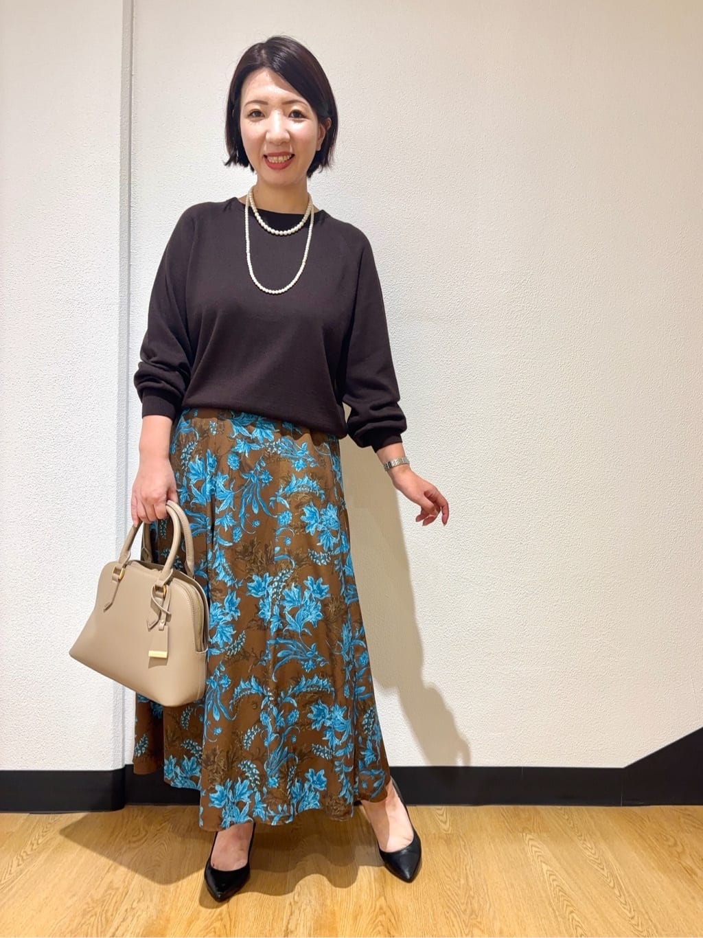 MIKIKOさんの「UNTITLED｜【セットアップ可/ウエストゴム】オーナメントフラワー スカート」を使ったコーディネート