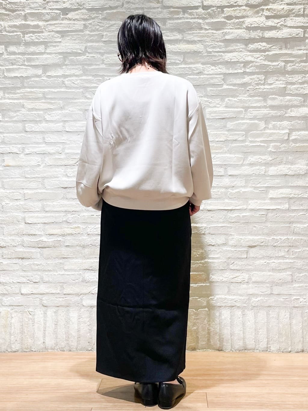 シゲリさんの「OPAQUE.CLIP｜ストレッチダブルポケットタイトスカート【洗える】」を使ったコーディネート
