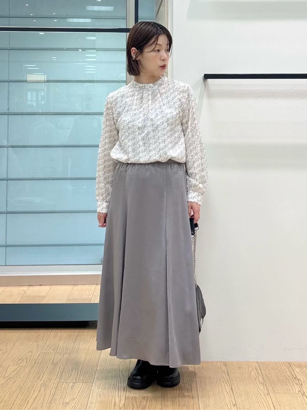 asamiさんの「INDIVI｜【きれいめ／オフィス／イベント】フェザージャカードブラウス」を使ったコーディネート