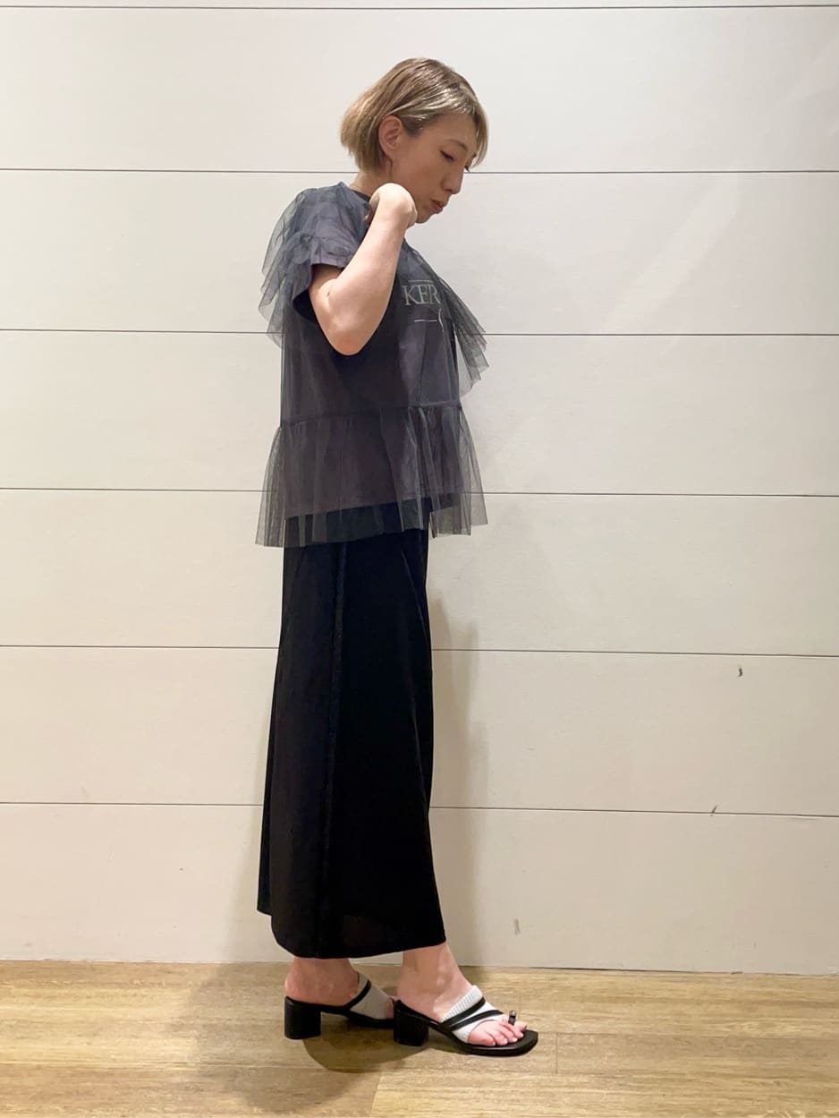 Ryoさんの「THE SHOP TK｜【セットアイテム】チュール&times;ロゴTシャツ/洗える」を使ったコーディネート