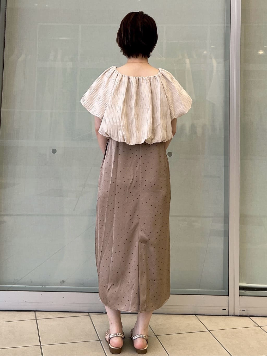 yo-koさんの「OPAQUE.CLIP｜ふくれジャカードバルーンブラウス【洗濯機洗い可】」を使ったコーディネート