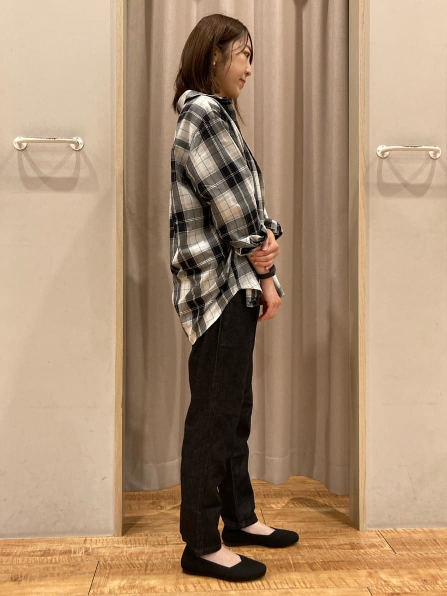 hashiさんの「SHOO･LA･RUE｜【洗濯機可/S-LL】程よい抜け感 大人のチェックシャツ」を使ったコーディネート