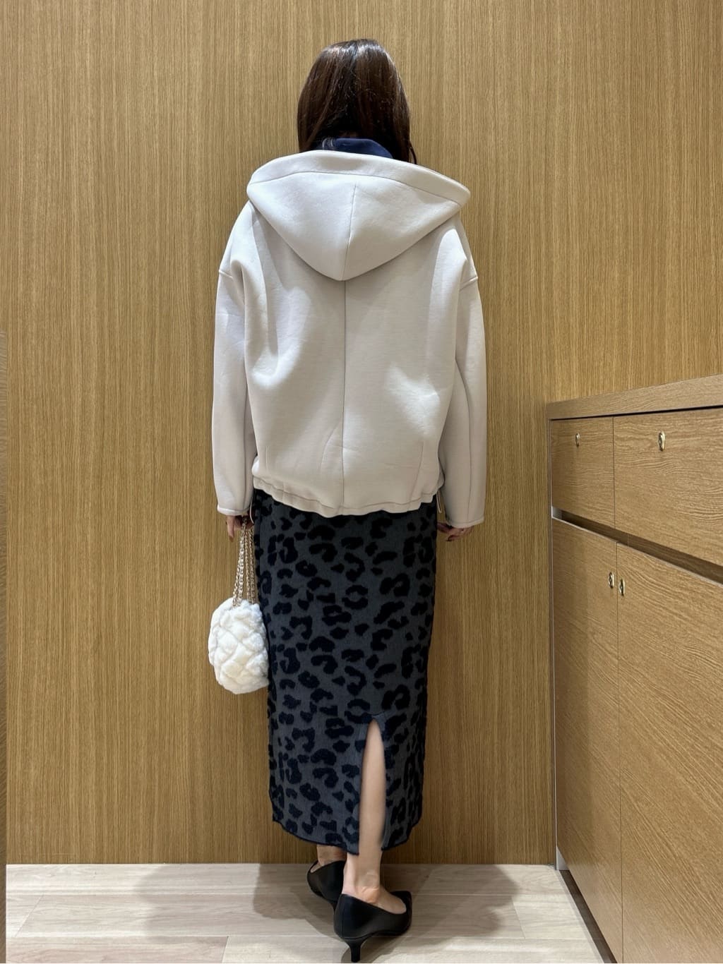 maiさんの「OPAQUE.CLIP｜ロゴ刺繍ハーフジップトップス【洗濯機OK】」を使ったコーディネート