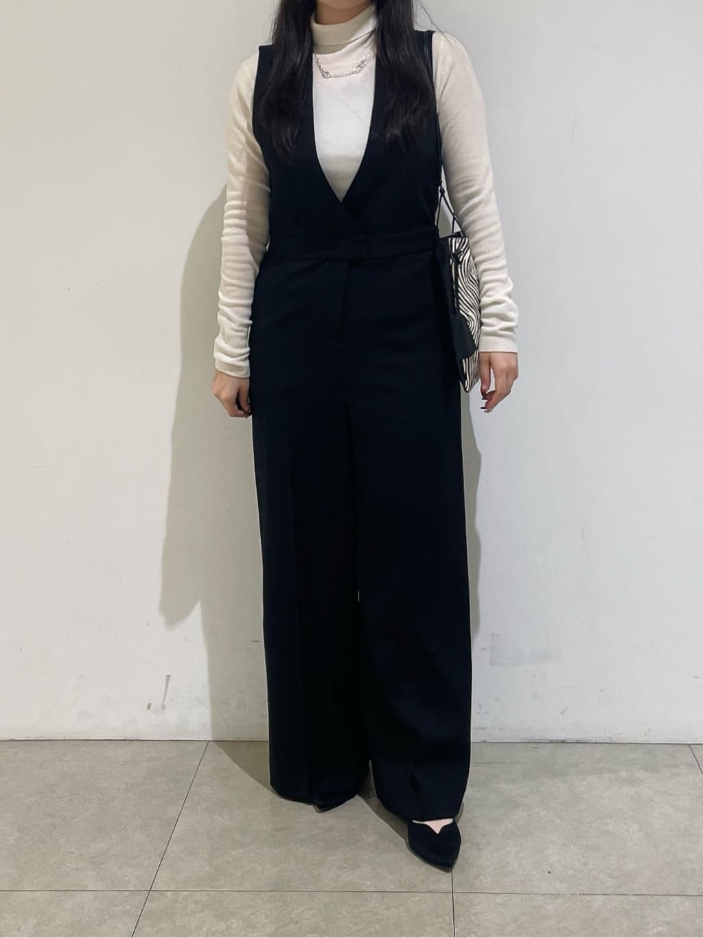 emikaさんの「INDIVI｜【洗える／薄手／ラメ】シアーラメニット」を使ったコーディネート