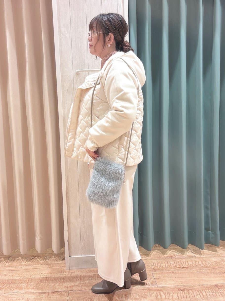 タガさんの「SHOO･LA･RUE｜【洗濯機可】美脚見え あったか圧縮ニット ガウチョパンツ」を使ったコーディネート