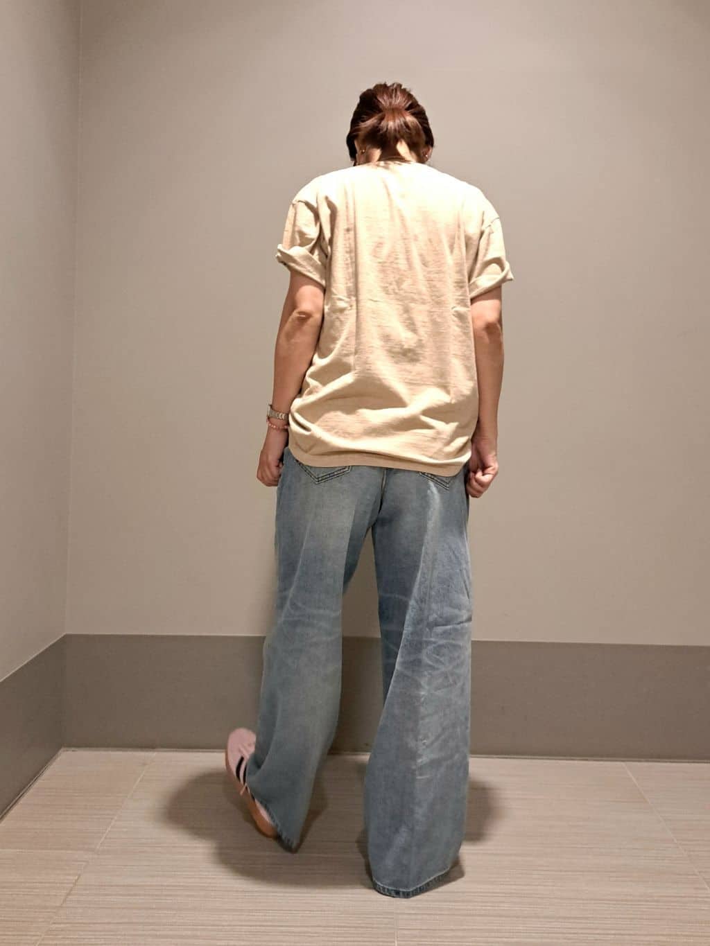Takahashiさんの「DRESSTERIOR｜ヴィンテージ加工ワイドデニムパンツ」を使ったコーディネート