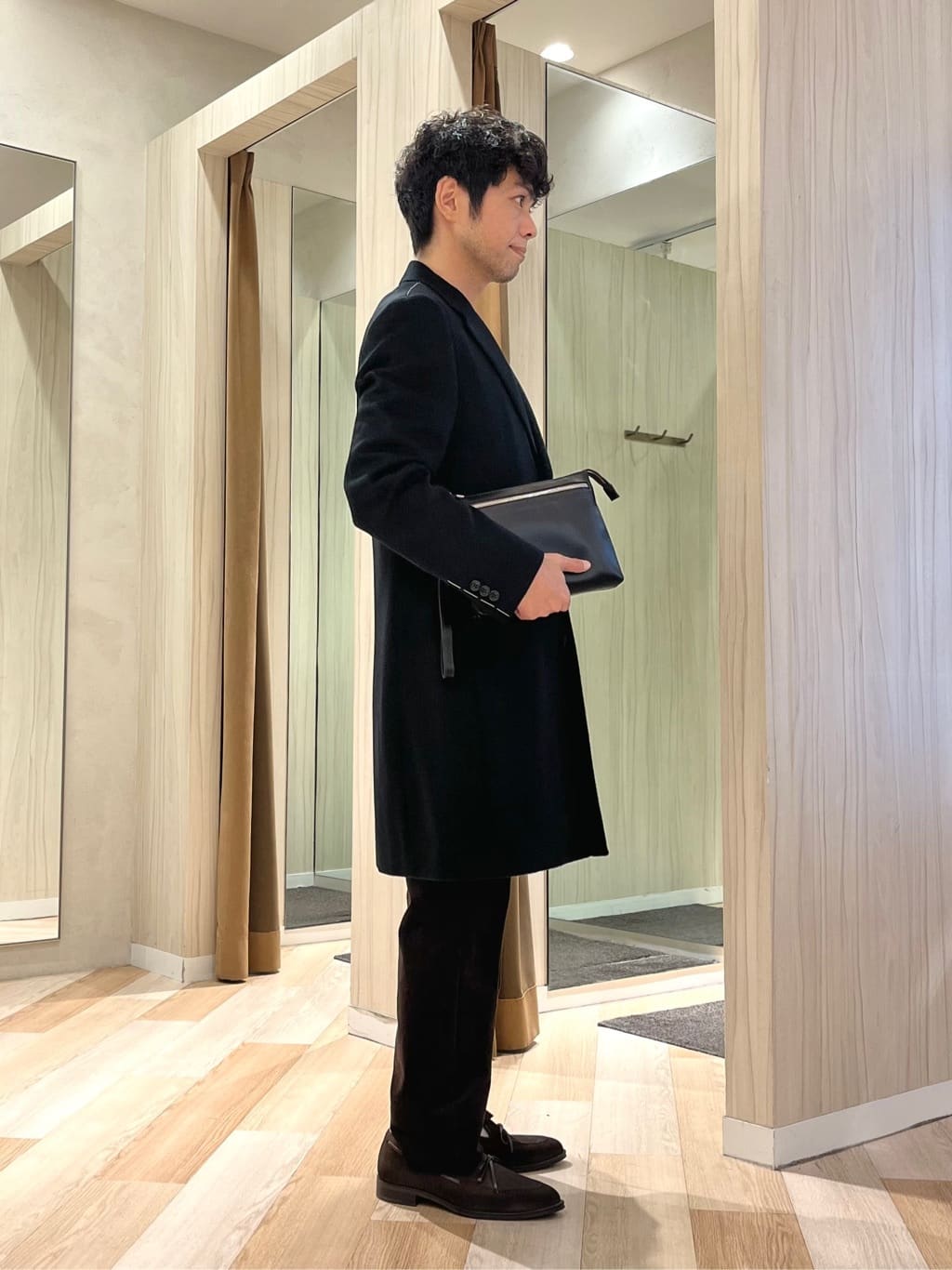 URAさんの「TAKEO KIKUCHI｜カシミヤブレンド ビーバー調チェスターコート」を使ったコーディネート