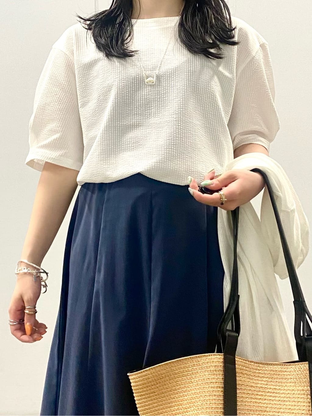 misakiさんの「INDIVI｜スクエアトップロングネックレス」を使ったコーディネート
