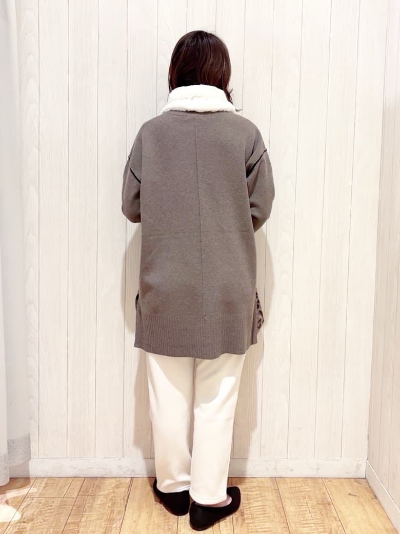 あいこさんの「SHOO･LA･RUE｜【洗濯機可/毛玉レス】上品に体型カバー チュニックニットワンピース」を使ったコーディネート
