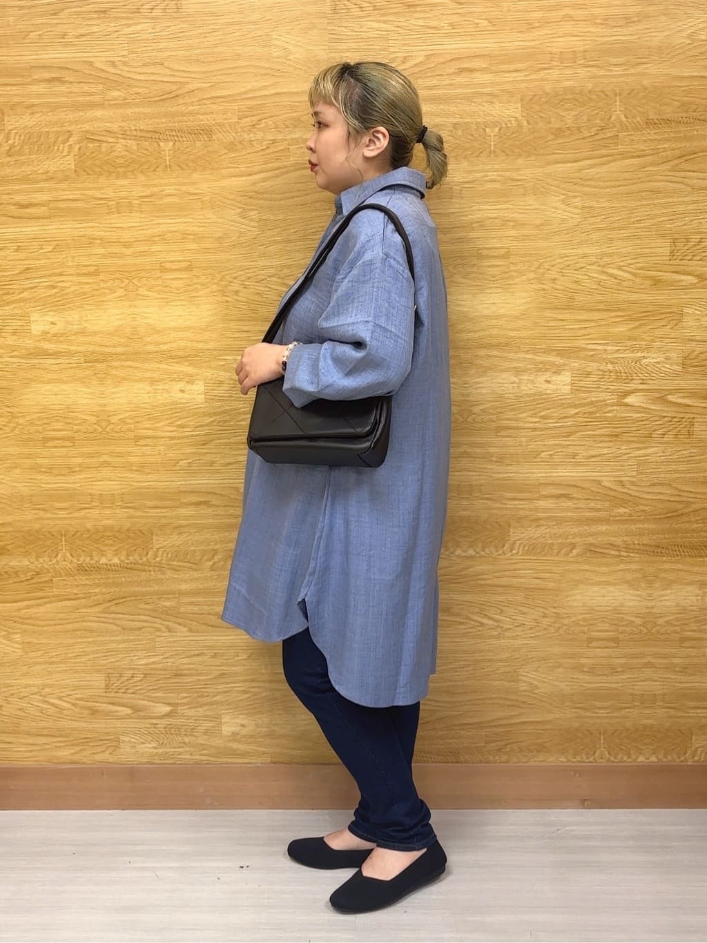 ぁむさんの「SHOO･LA･RUE｜【S-LL/体型カバー】さらっとしたタッチが魅力 デニムライクチュニック」を使ったコーディネート