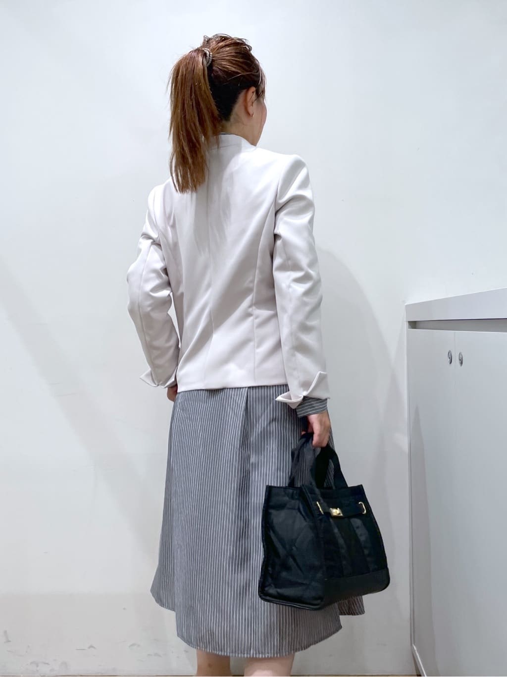 Junさんの「index｜ラメストライプシャツワンピース【洗濯機OK／イージーアイロン】」を使ったコーディネート