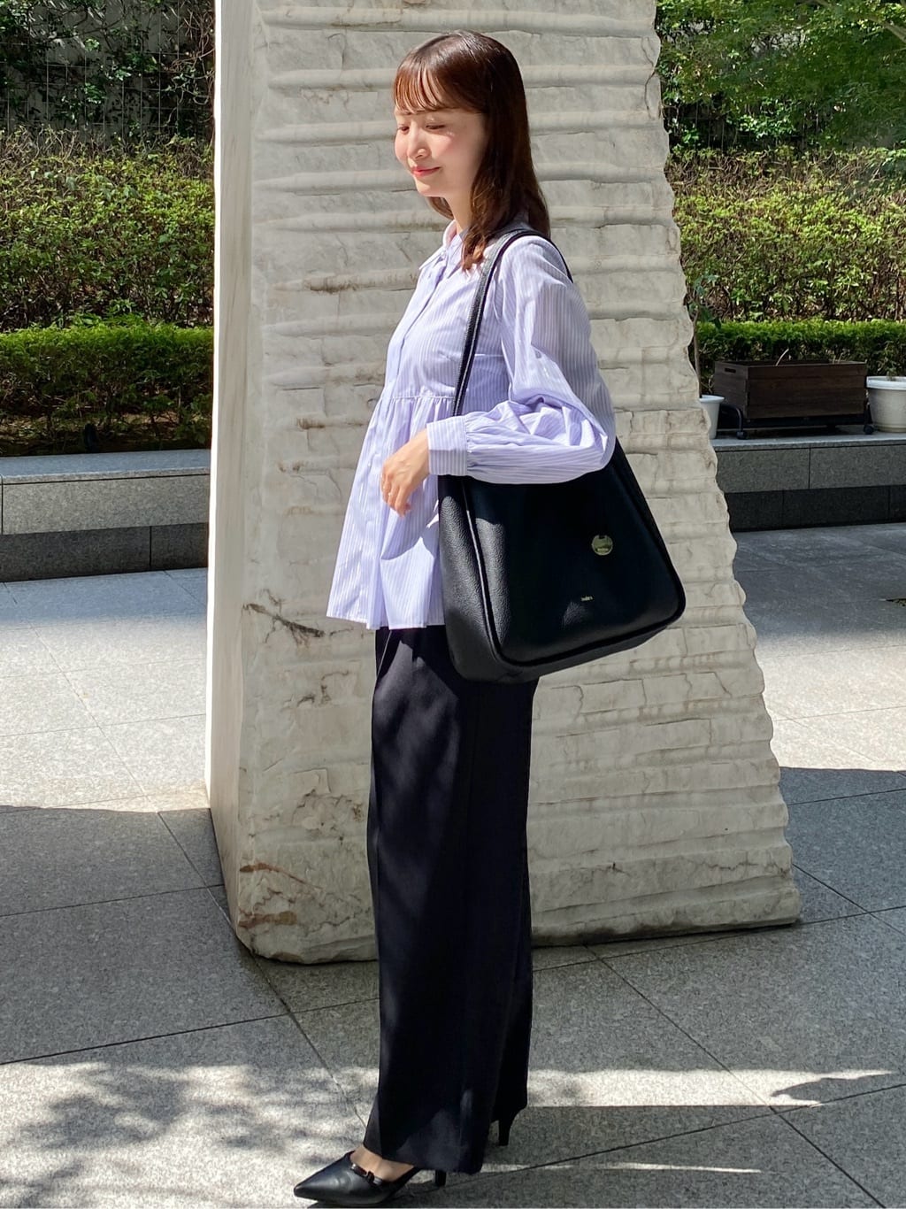 みさかさんの「index｜ストレッチ2タックワイドパンツ【洗濯機洗い可／接触冷感／吸水速乾】」を使ったコーディネート
