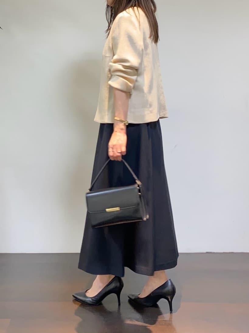 tomoさんの「UNTITLED｜【短丈/日本製】カラミ風メッシュ ノーカラージャケット」を使ったコーディネート