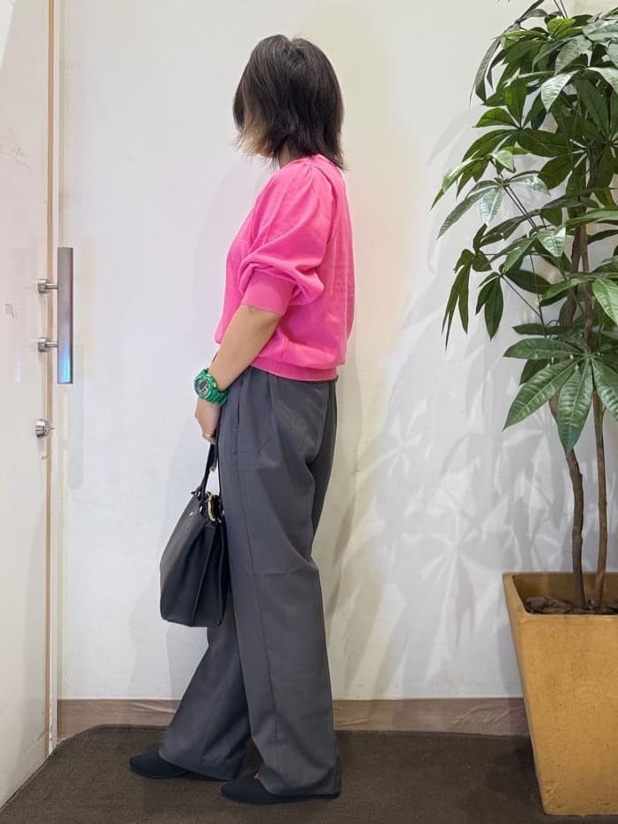 misakiさんの「SHOO･LA･RUE｜【洗濯機可/S-LL/アンサンブル可】8分袖で手元を華奢に魅せる さらっとタッチニット」を使ったコーディネート