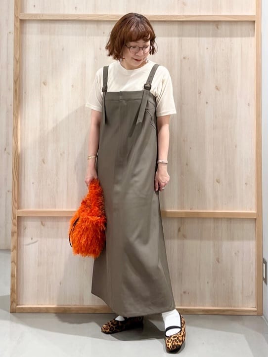 nakoさんの「THE SHOP TK｜シアーベロアカットソー【洗える】」を使ったコーディネート