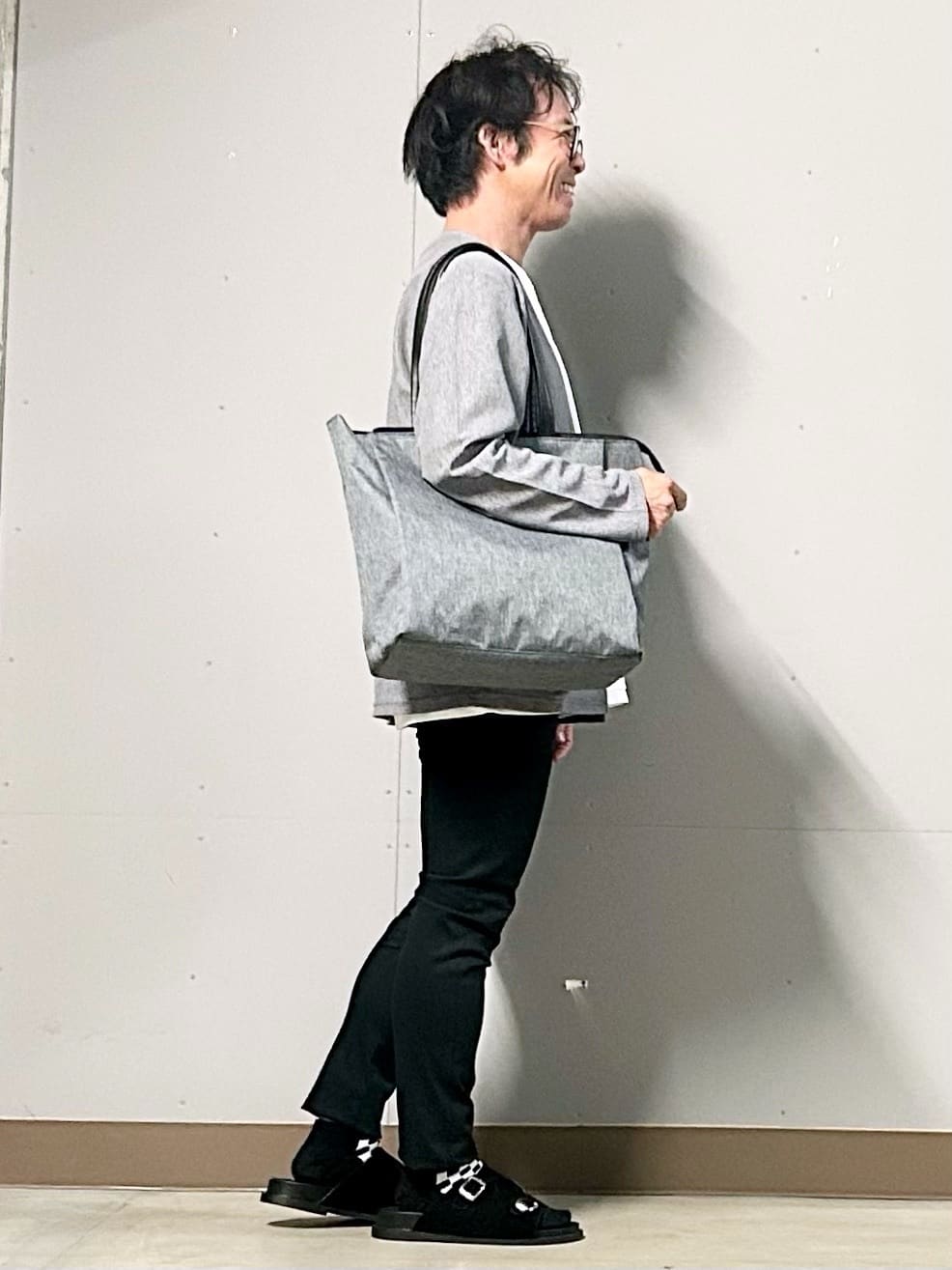 KENJI Iさんの「THE SHOP TK｜シャリルジャージ カーディガン 洗濯機OK/吸水速乾/イージーケア/セットアップ可」を使ったコーディネート