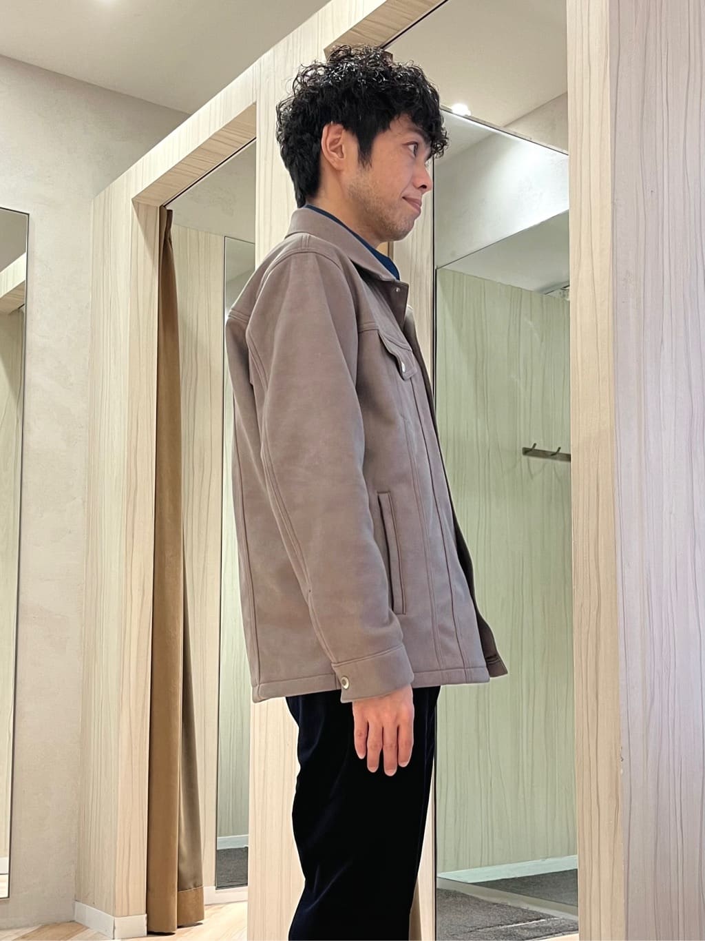 URAさんの「TAKEO KIKUCHI｜【Sサイズ～】ウォーム ミラノリブ オフネック プルオーバー」を使ったコーディネート