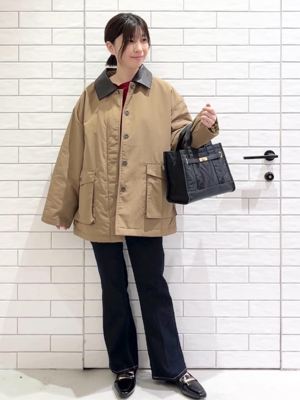 しおりさんの「OPAQUE.CLIP｜《CLASSY掲載》ステンカラー中綿コート【洗濯機OK】」を使ったコーディネート