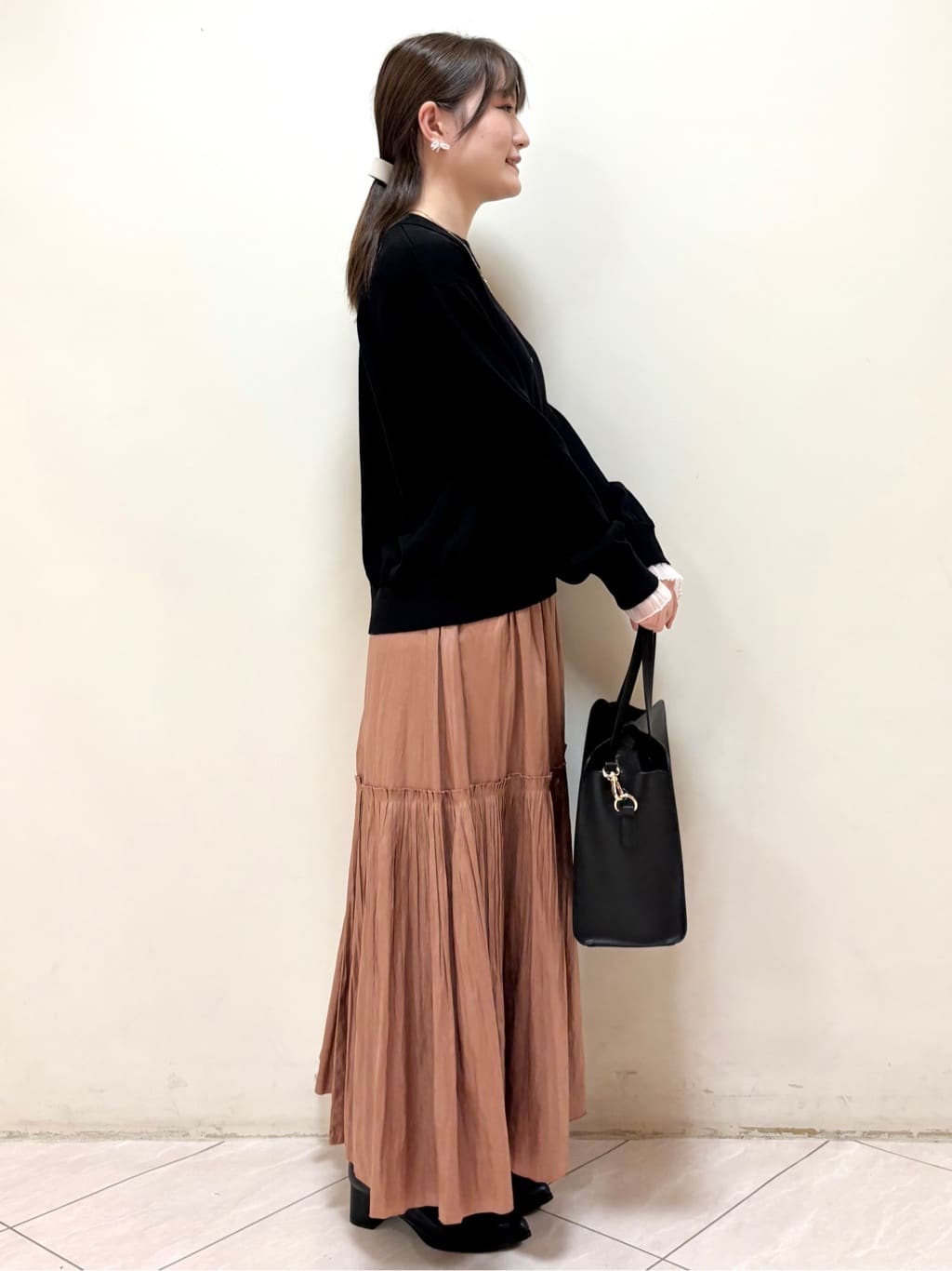 mikiさんの「Reflect｜【腰周りすっきり◎】プリーツギャザースカート」を使ったコーディネート