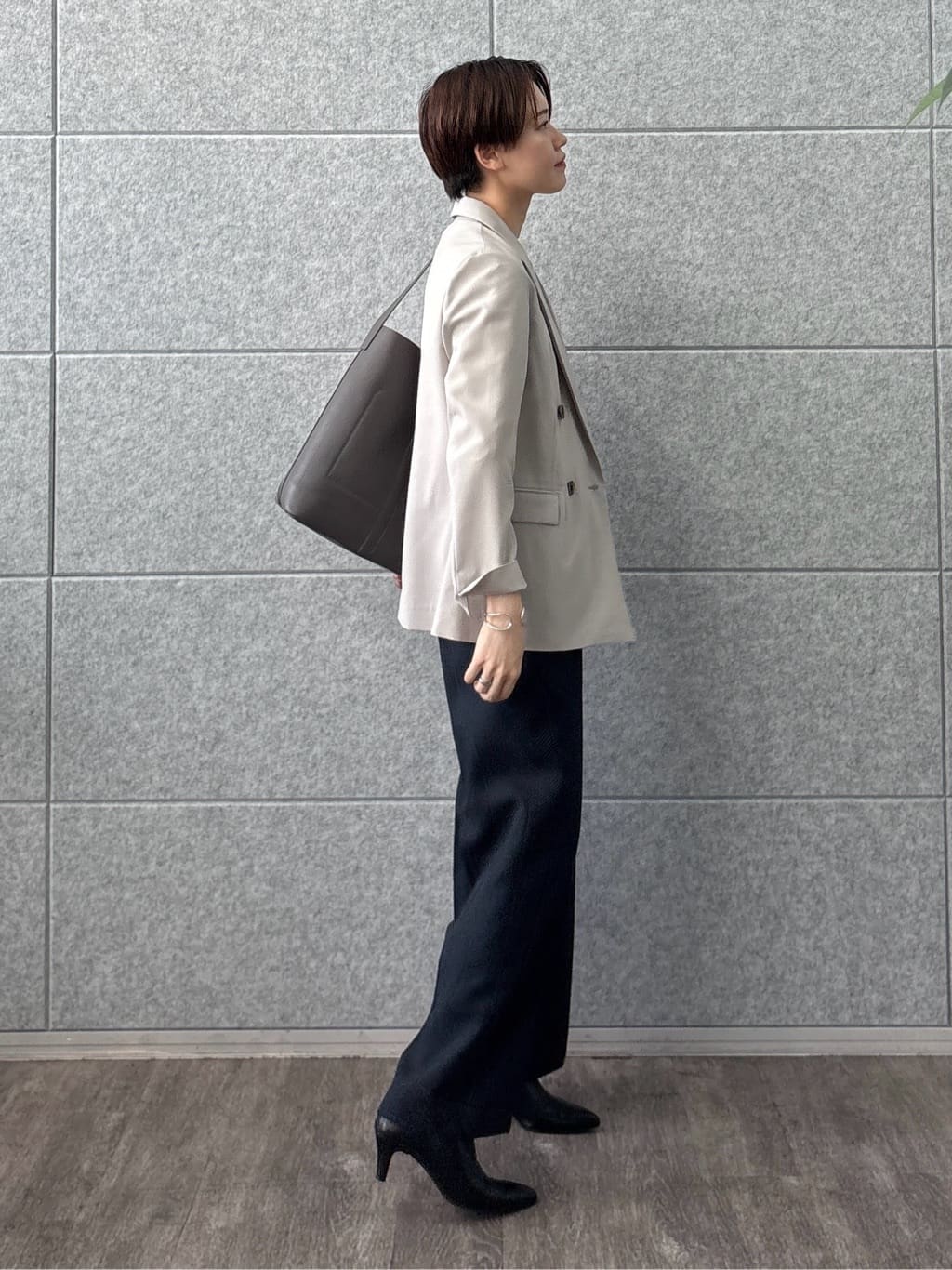 kanaeさんの「INDIVI｜【UVケア】ライトダブルジャケット」を使ったコーディネート