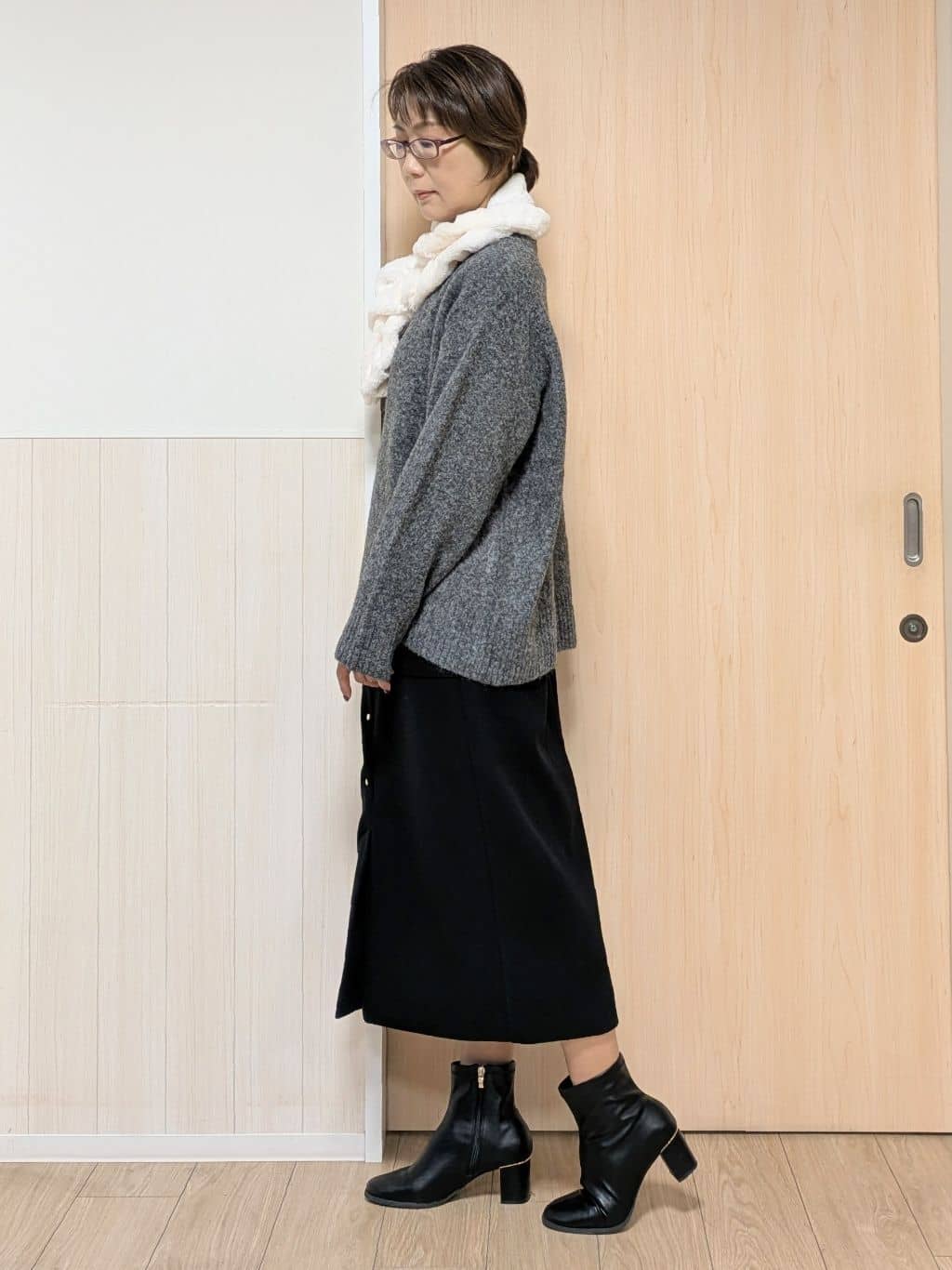 YuAさんの「SHOO･LA･RUE｜【S-LL/あったか】すらりときれい見え ベイカー風ナロースカート」を使ったコーディネート