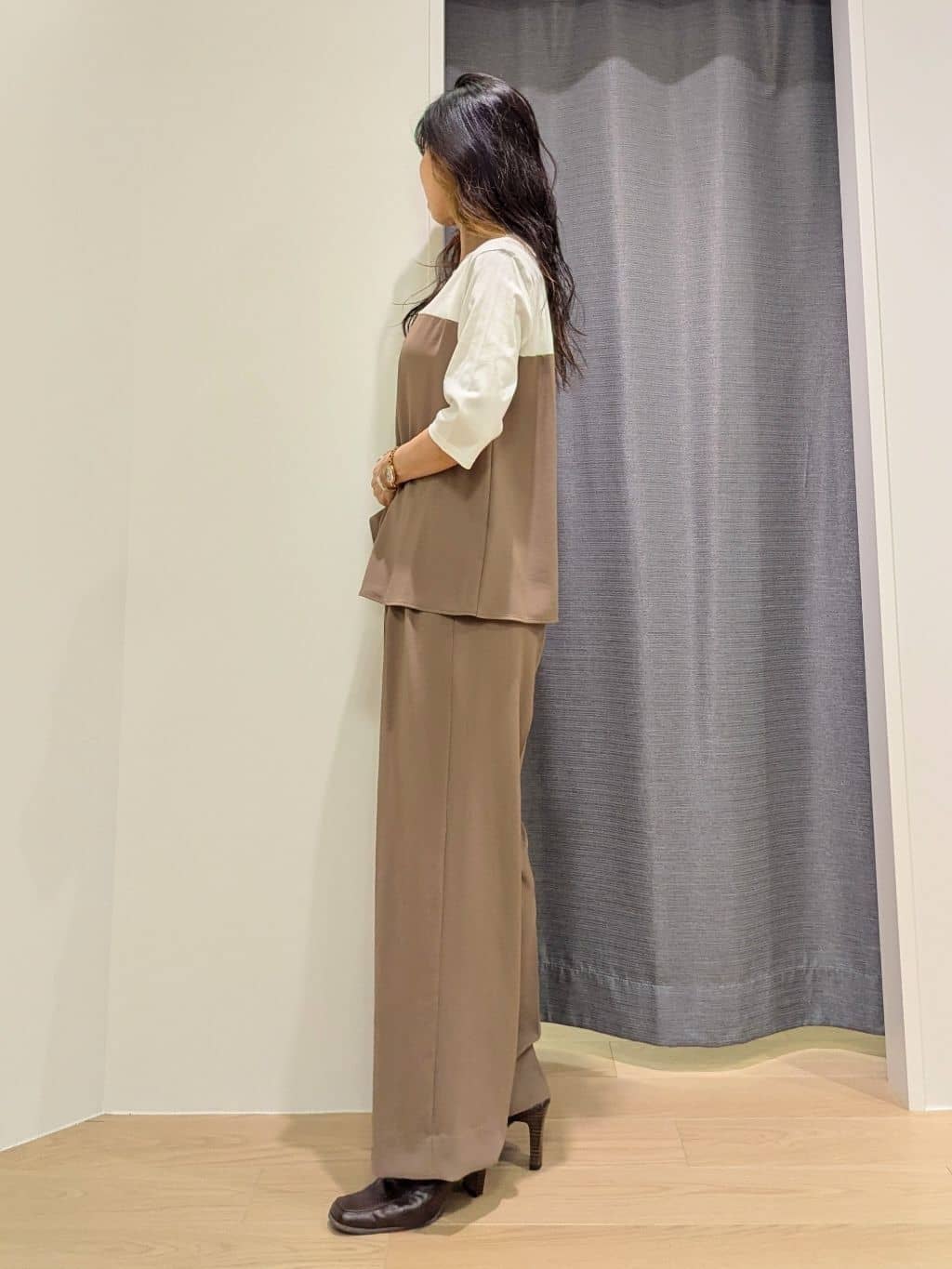 miiさんの「INDIVI｜【着心地◎！】タックワイドパンツ」を使ったコーディネート