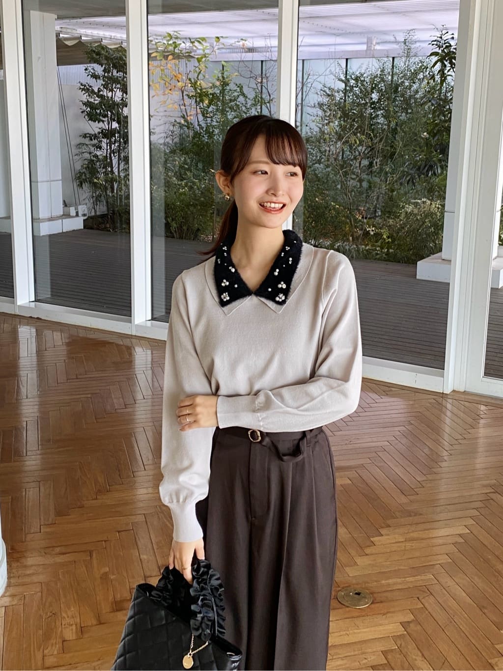 みさかさんの「index｜ベルト付き2タックワイドパンツ【洗濯機OK／ストレッチ／防シワ／イージーアイロン】」を使ったコーディネート