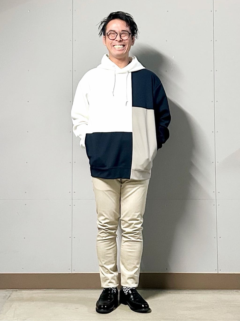 KENJI Iさんの「THE SHOP TK｜【一枚で着映える】ポンチブロッキングパーカ 洗濯機OK」を使ったコーディネート