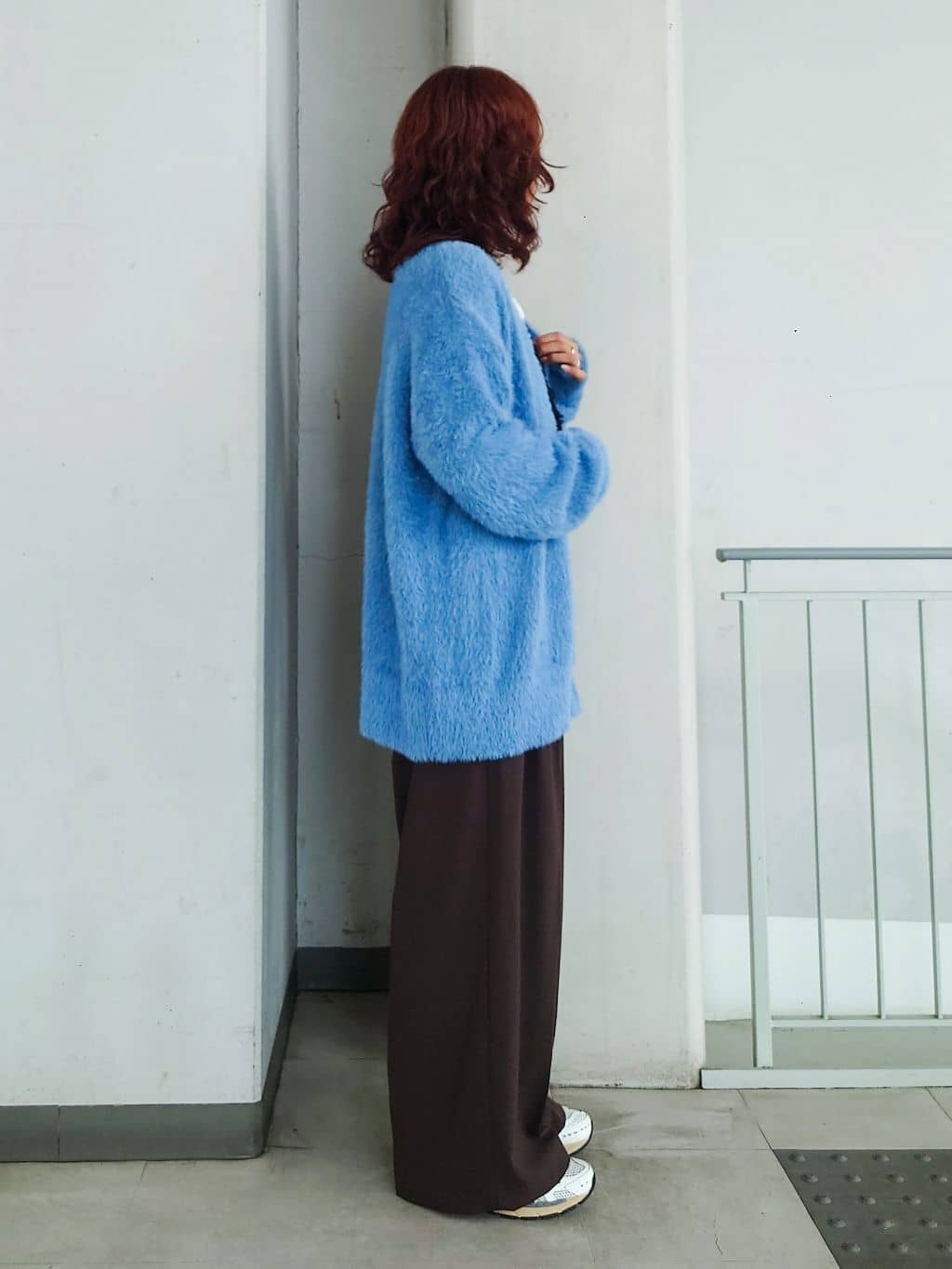 maruさんの「THE SHOP TK｜【ふわふわあったか】フェザーカーディガン」を使ったコーディネート