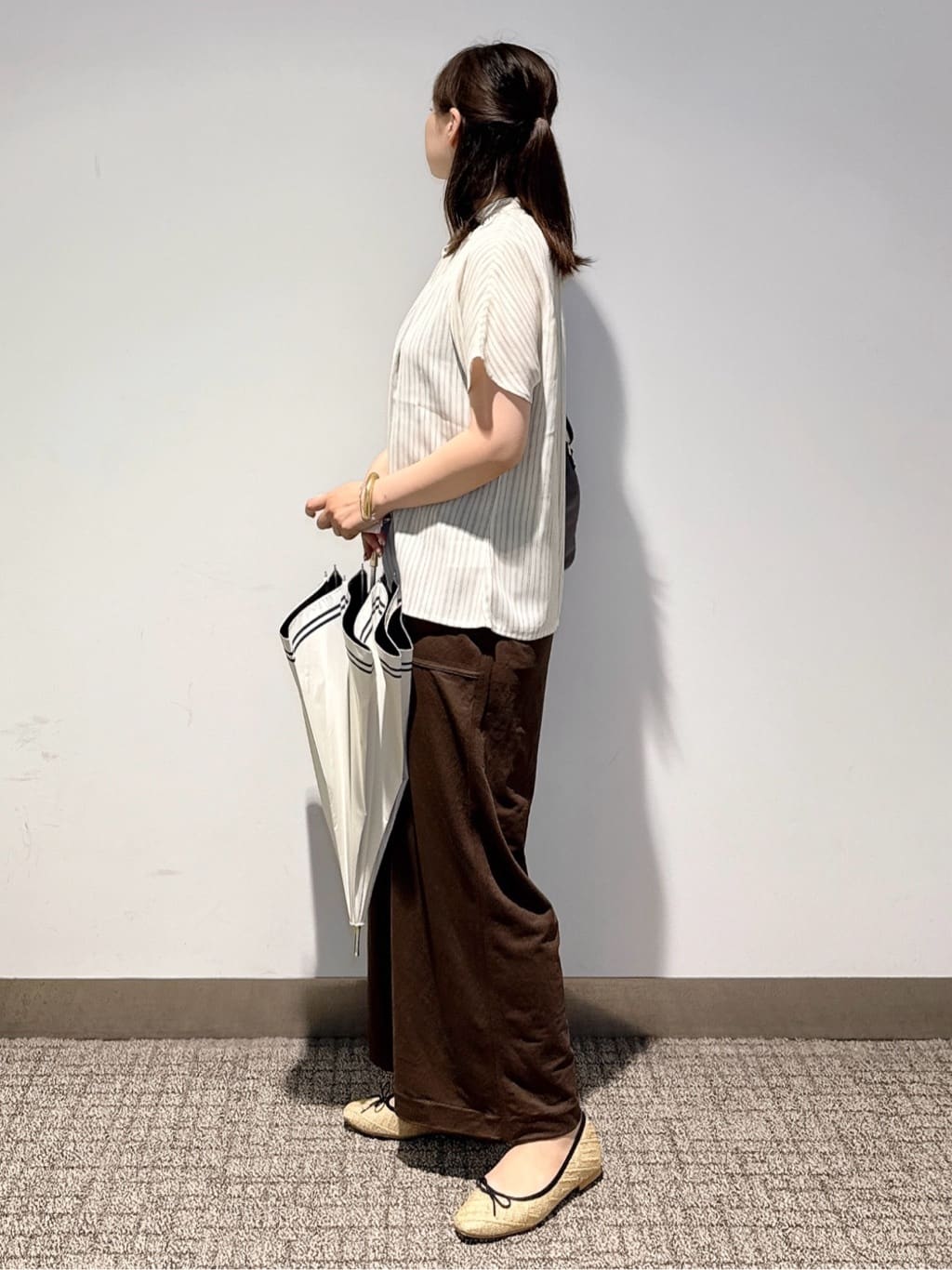 みーさんの「grove｜【接触冷感】見た目はきちんと、着心地はらくちん クロップドベイカーパンツ」を使ったコーディネート